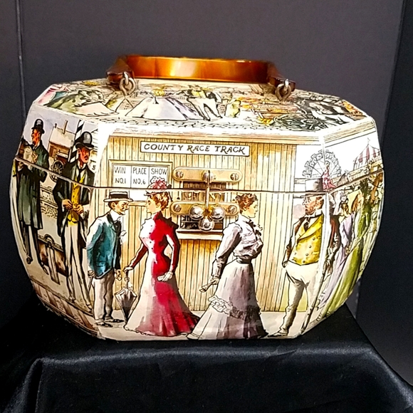 Unknown Handbags - VINTAGE 1970's Wooden Handbag